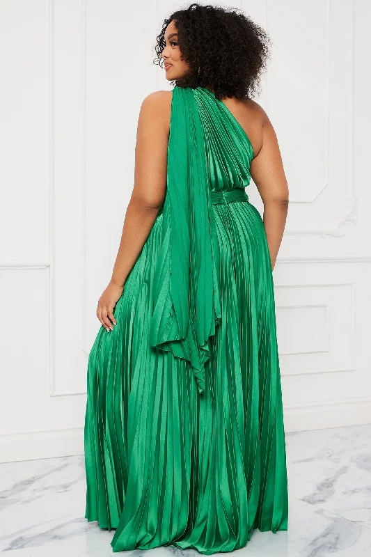 Athena Pleated Maxi Dress - Kelly Green